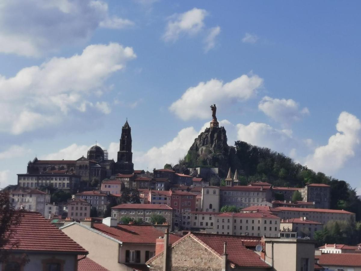 Velay Cocon Appartement 4 Chambres Avec Vue Sur Les Monuments Le Puy-en-Velay Exteriör bild